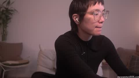 Snapshot of meganmei666 chatting on 5, 4, 2026 for more 3 online show from 5, 4, 2026