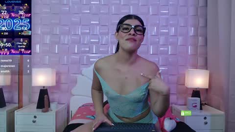 Snapshot of meganmistress_ chatting on 2, 1, 2025 MeganM online show from 2, 1, 2025