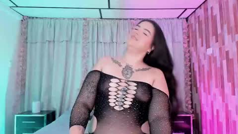 Snapshot of megann_32 chatting on 27, 10, 2025 Megan online show from 27, 10, 2025