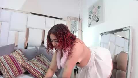 Megan  online show from 29, 4, 2026