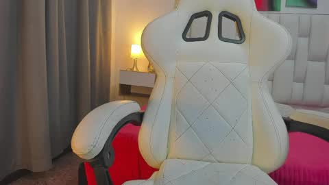 Megan Queen online show from 5, 5, 2026
