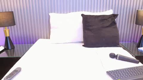 Megan  online show from 7, 5, 2026