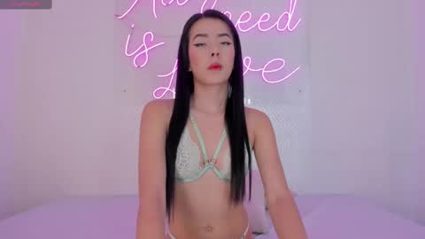 Snapshot of meganritz_ chatting on 2, 10, 2025 Meganritz online show from 2, 10, 2025