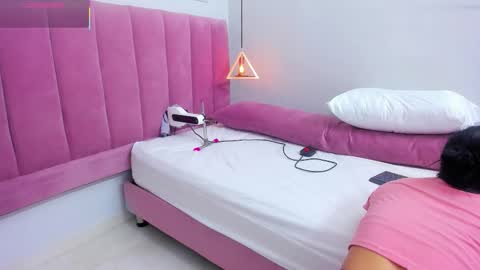 Megan  online show from 15, 9, 2025