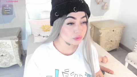 Megan online show from 14, 10, 2025