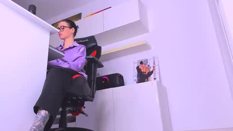 Megan online show from 17, 12, 2024