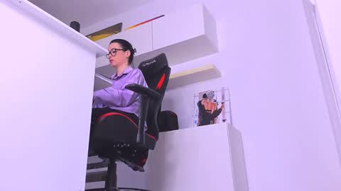 Megan online show from 20, 12, 2024