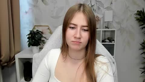 Snapshot of meganx_candy chatting on 13, 11, 2025 Megan online show from 13, 11, 2025