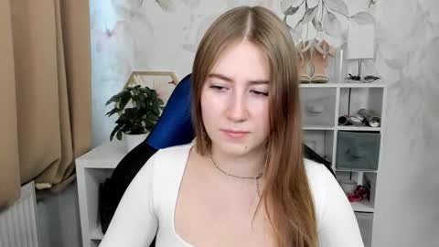 Snapshot of meganx_candy chatting on 16, 12, 2025 Megan online show from 16, 12, 2025