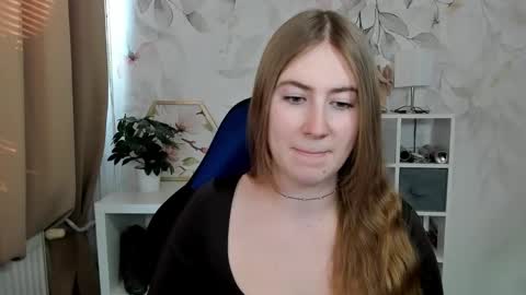 Snapshot of meganx_candy chatting on 20, 4, 2026 Megan online show from 20, 4, 2026