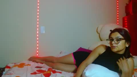 Snapshot of meganxox25 chatting on 30, 9, 2025 meganxox25 online show from 30, 9, 2025