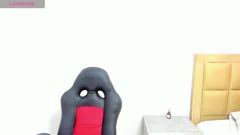 M E G A N  online show from 1, 10, 2025