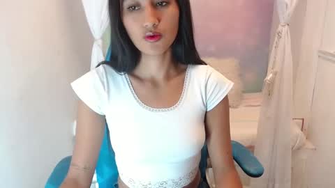 M E G A N N online show from 3, 12, 2025