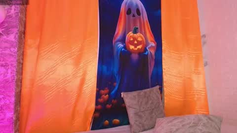 megganfoxy online show from 13, 10, 2025