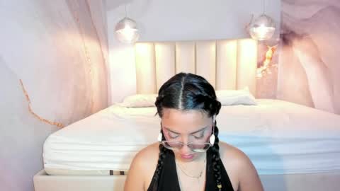 MEGGY MAE online show from 30, 4, 2026