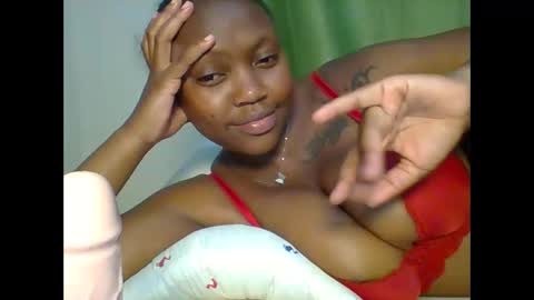 Snapshot of meghan_spice chatting on 3, 10, 2025 meghan_spice online show from 3, 10, 2025