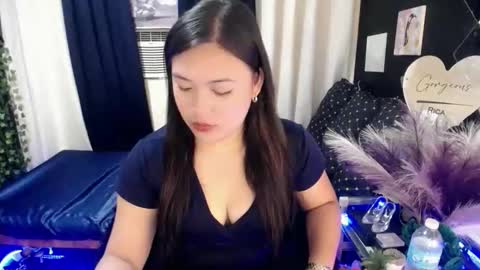 Snapshot of meghan_tee chatting on 22, 9, 2025 meghan_tee online show from 22, 9, 2025