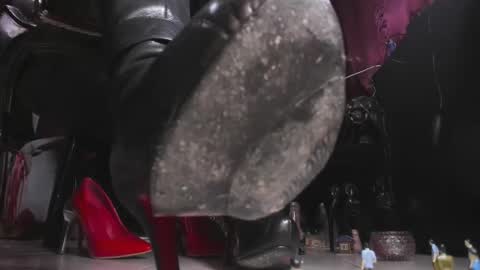 Goddess Sara online show from 12, 12, 2024