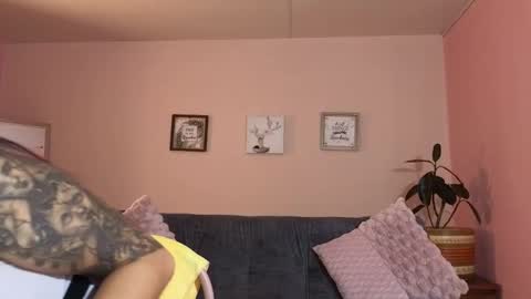 Mei online show from 4, 10, 2025