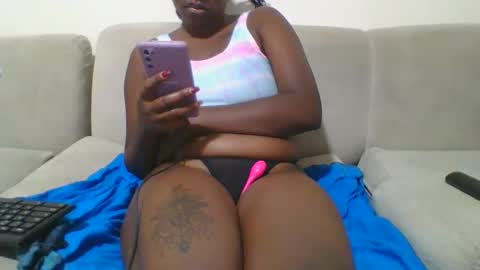 Snapshot of mel_candi94 chatting on 2, 3, 2025 pretty online show from 2, 3, 2025