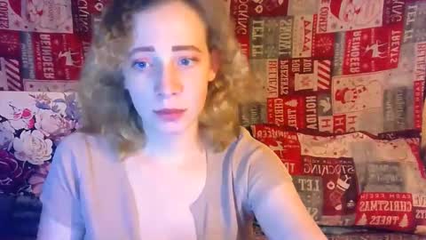 Snapshot of mel_mellie chatting on 3, 3, 2025 Mel Mellie online show from 3, 3, 2025