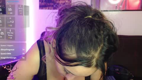 Snapshot of mel_raise chatting on 3, 12, 2024 mel raise online show from 3, 12, 2024