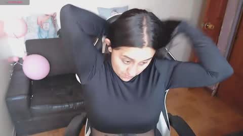 Snapshot of mel_raise chatting on 9, 5, 2026 mel raise online show from 9, 5, 2026