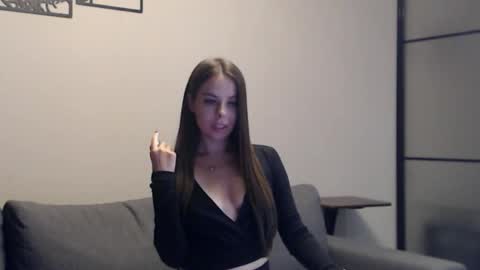 Snapshot of meladams chatting on 25, 9, 2025 meladams online show from 25, 9, 2025
