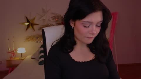Snapshot of melan1e_ chatting on 9, 1, 2025 mel online show from 9, 1, 2025