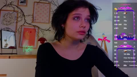 Snapshot of melan1e_ chatting on 6, 2, 2025 mel online show from 6, 2, 2025