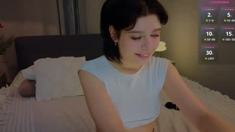 Snapshot of melan1e_ chatting on 6, 3, 2025 mel online show from 6, 3, 2025