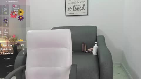 Snapshot of melan_owen chatting on 29, 1, 2025 melan_owen online show from 29, 1, 2025