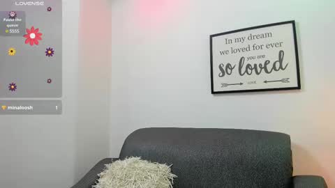 Snapshot of melan_owen chatting on 9, 3, 2025 melan_owen online show from 9, 3, 2025