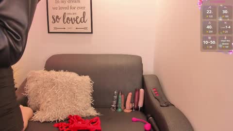 Snapshot of melan_owen chatting on 12, 9, 2025 melan_owen online show from 12, 9, 2025