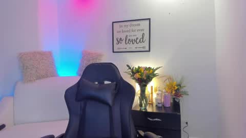 melan_owen online show from 8, 6, 2026