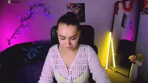 melani_bumm online show from 4, 12, 2025
