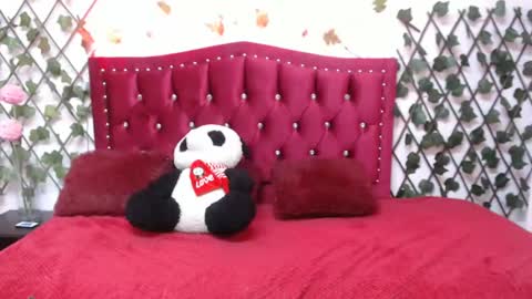 melani_cute01 online show from 11, 3, 2025