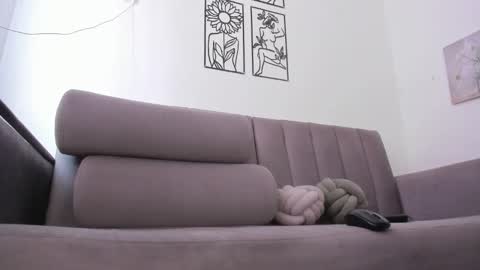 Snapshot of melani_greyy chatting on 14, 10, 2025 melani greyy online show from 14, 10, 2025