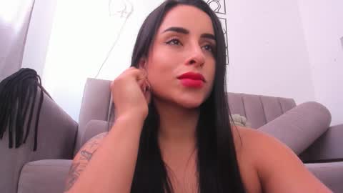Snapshot of melani_greyy chatting on 1, 11, 2025 melani greyy online show from 1, 11, 2025