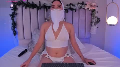 Melanie online show from 25, 11, 2025