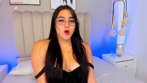 Snapshot of melanie_hillz chatting on 16, 7, 2026 Melanie online show from 16, 7, 2026