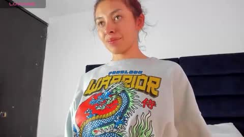 Melanie roux  online show from 7, 2, 2026