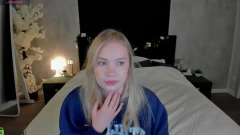 Melanie online show from 2, 12, 2025