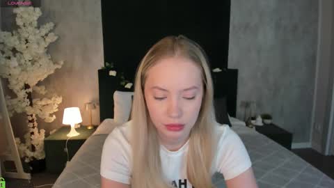 Melanie online show from 15, 12, 2025