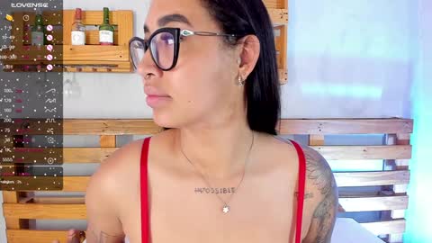 Snapshot of melanieecox chatting on 2, 1, 2025 Melanie online show from 2, 1, 2025