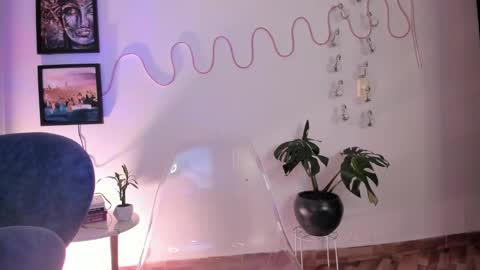 Melany online show from 15, 12, 2024