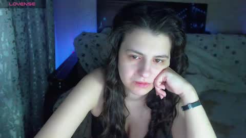 Melanie Milena online show from 5, 1, 2025