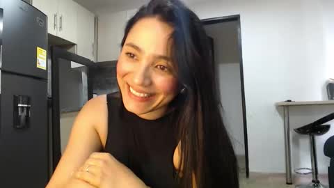 melanieoficial1 online show from 17, 12, 2025