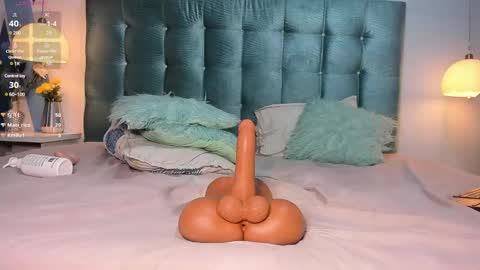 Snapshot of melanierioss_ chatting on 5, 2, 2025        online show from 5, 2, 2025