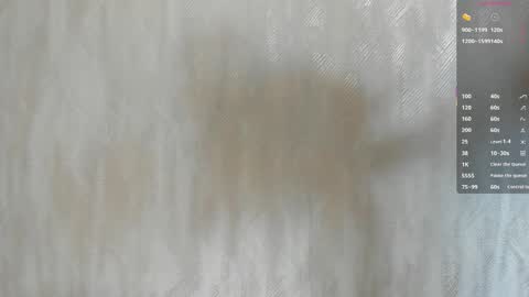 Snapshot of melanierioss_ chatting on 14, 9, 2025        online show from 14, 9, 2025